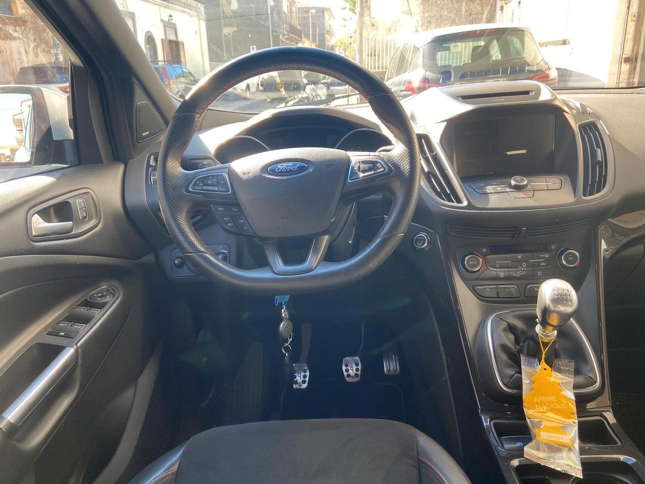 Ford Kuga 2.0 TDCI 120 CV S&S 2WD ST-Line