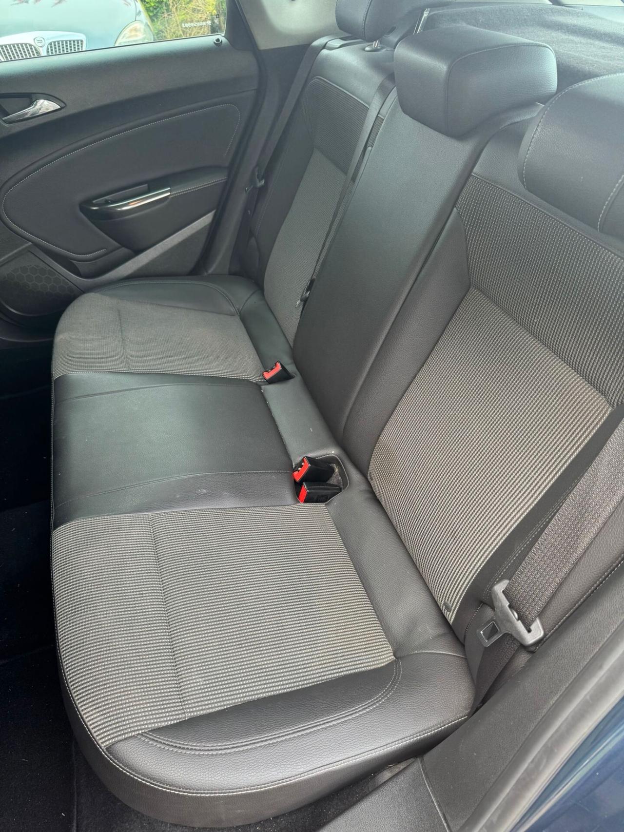 Opel Astra 1.7 CDTI 110CV 5 porte Cosmo