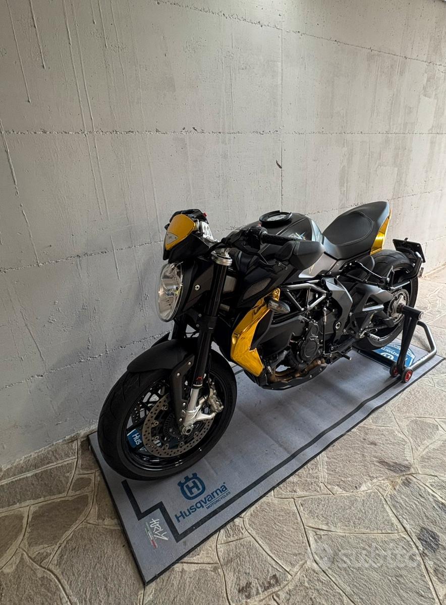 MV AUGUSTA 800 DRAGSTER BRUTALE