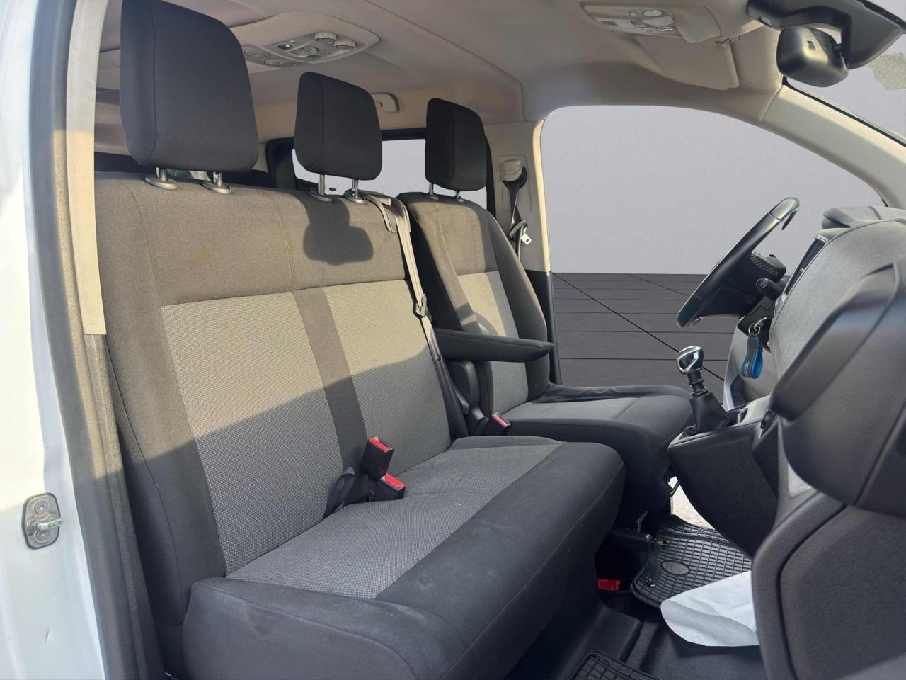Peugeot Traveller BHDi 120CV STANDARD L1H1 9 POSTI-DOPPIO CLIMA-NAVI