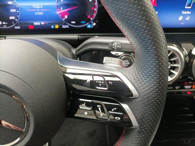 MERCEDES-BENZ GLA 180 Automatic AMG Line Premium