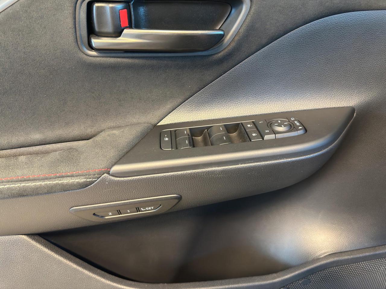 Toyota C-HR 2.0 hev GR Sport Premiere awd e-cvt