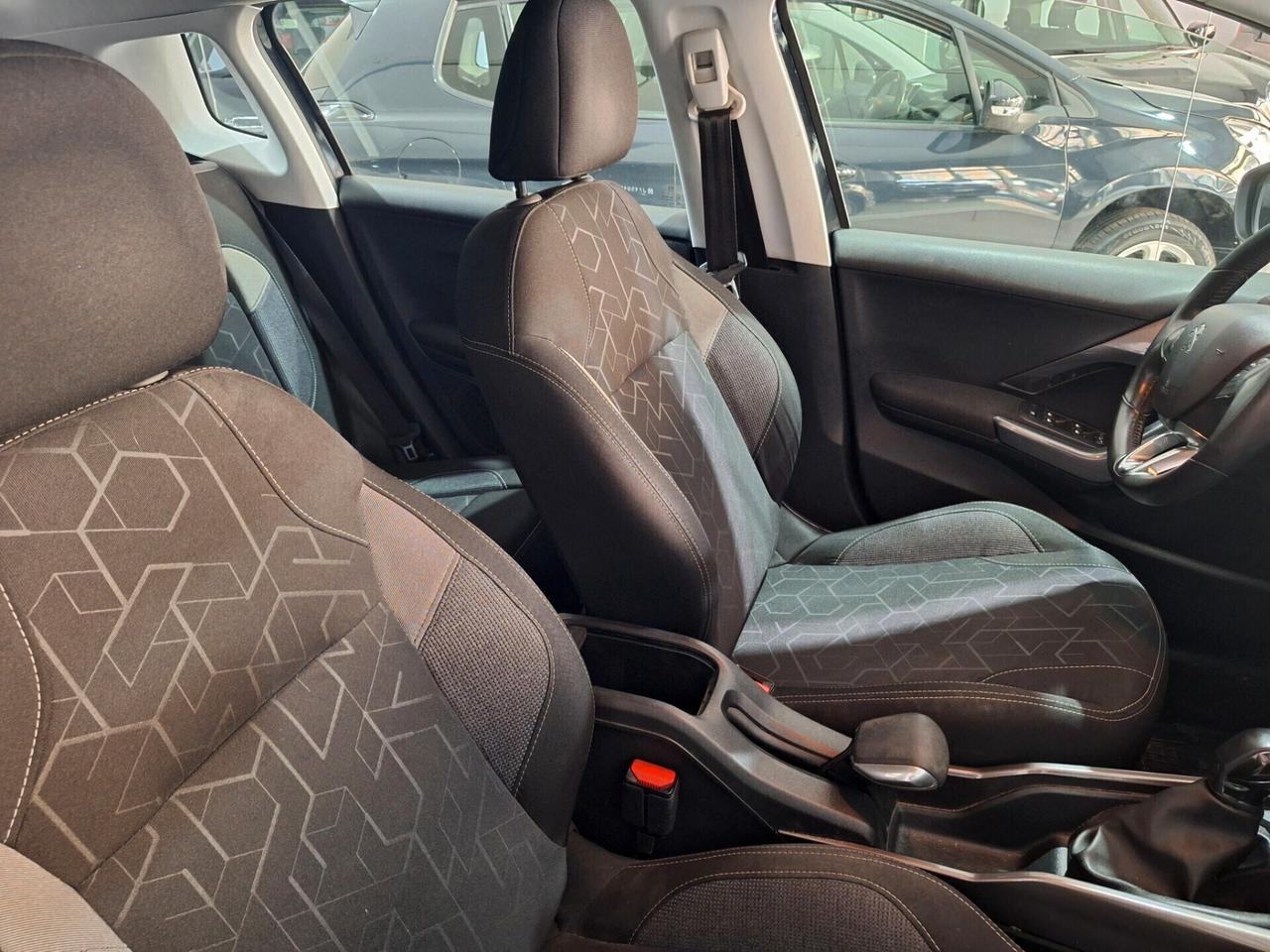 Peugeot 2008 1.2 PureTech 82cv 1PROPRIETARIO