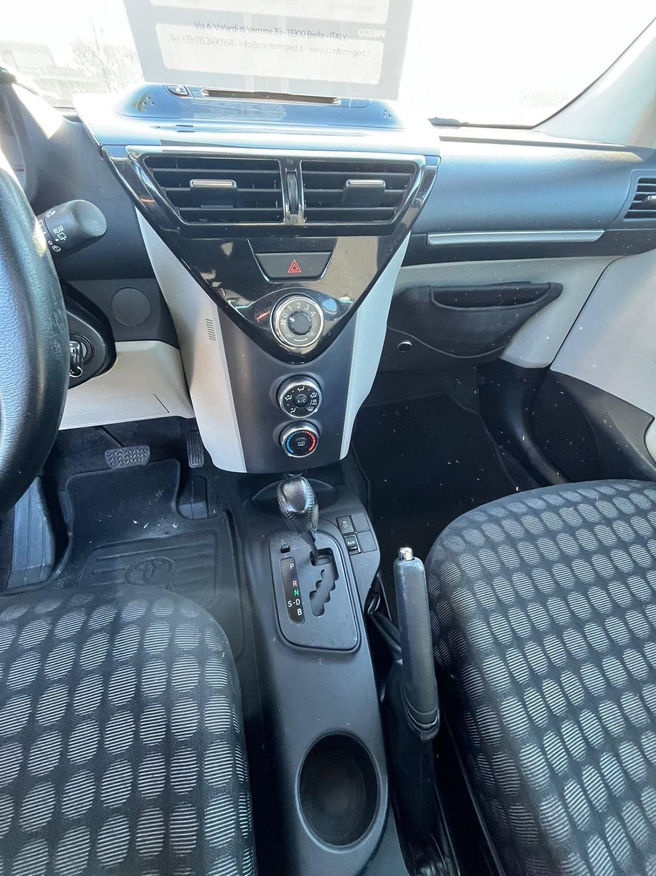 Toyota iQ 1.0 High