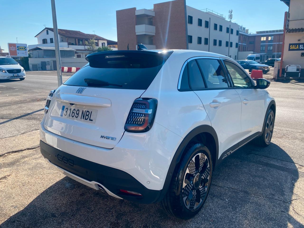 FIAT 600 Hybrid 110 CV DCT La Prima