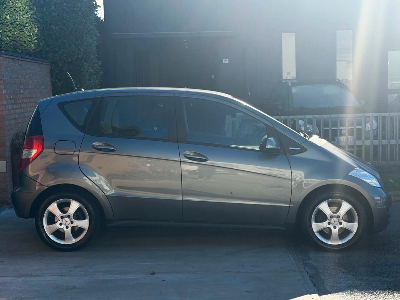 Mercedes A 160i-135.000km-Tag.Cert-Garanzia-2011