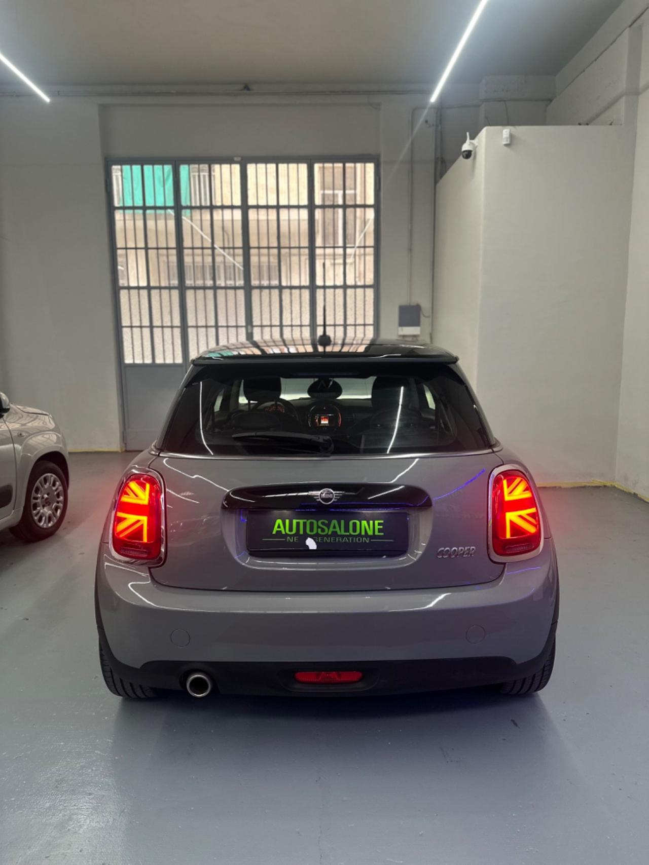 Mini 1.5 Cooper Business