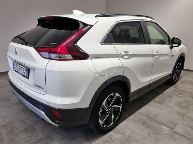 MITSUBISHI Eclipse Cross 2.4 MIVEC 4WD PHEV Instyle SDA Pack 0