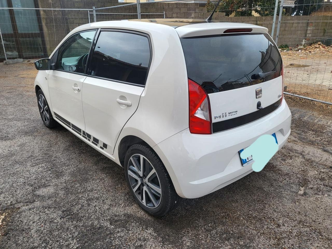 Seat Mii 1.0 68 CV 5 porte FR Line Ecofuel