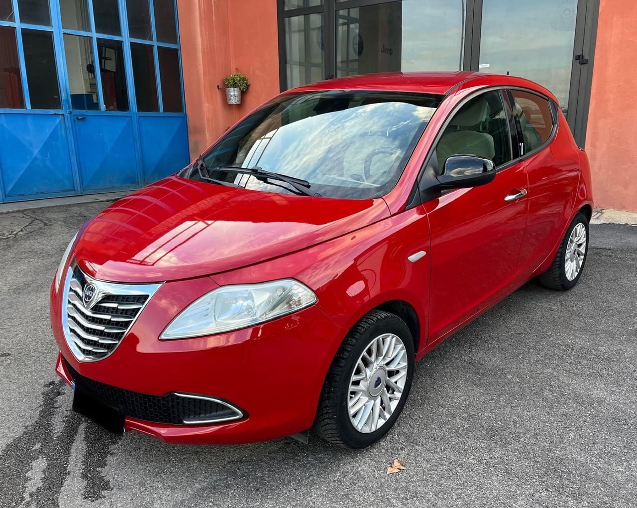 Lancia Ypsilon 1.2 69 CV 5 porte Gold-Km114000-