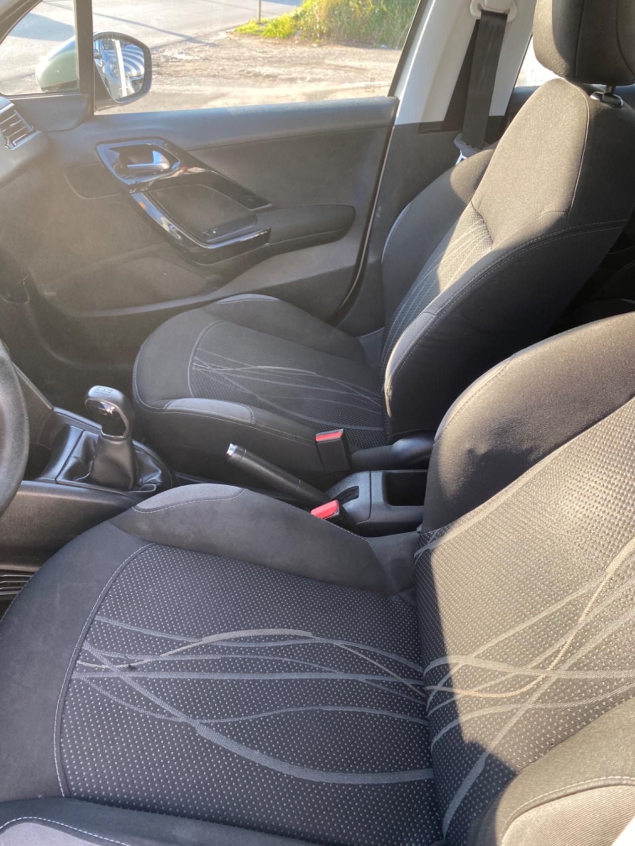 Peugeot 208 PureTech 68 5 porte Access