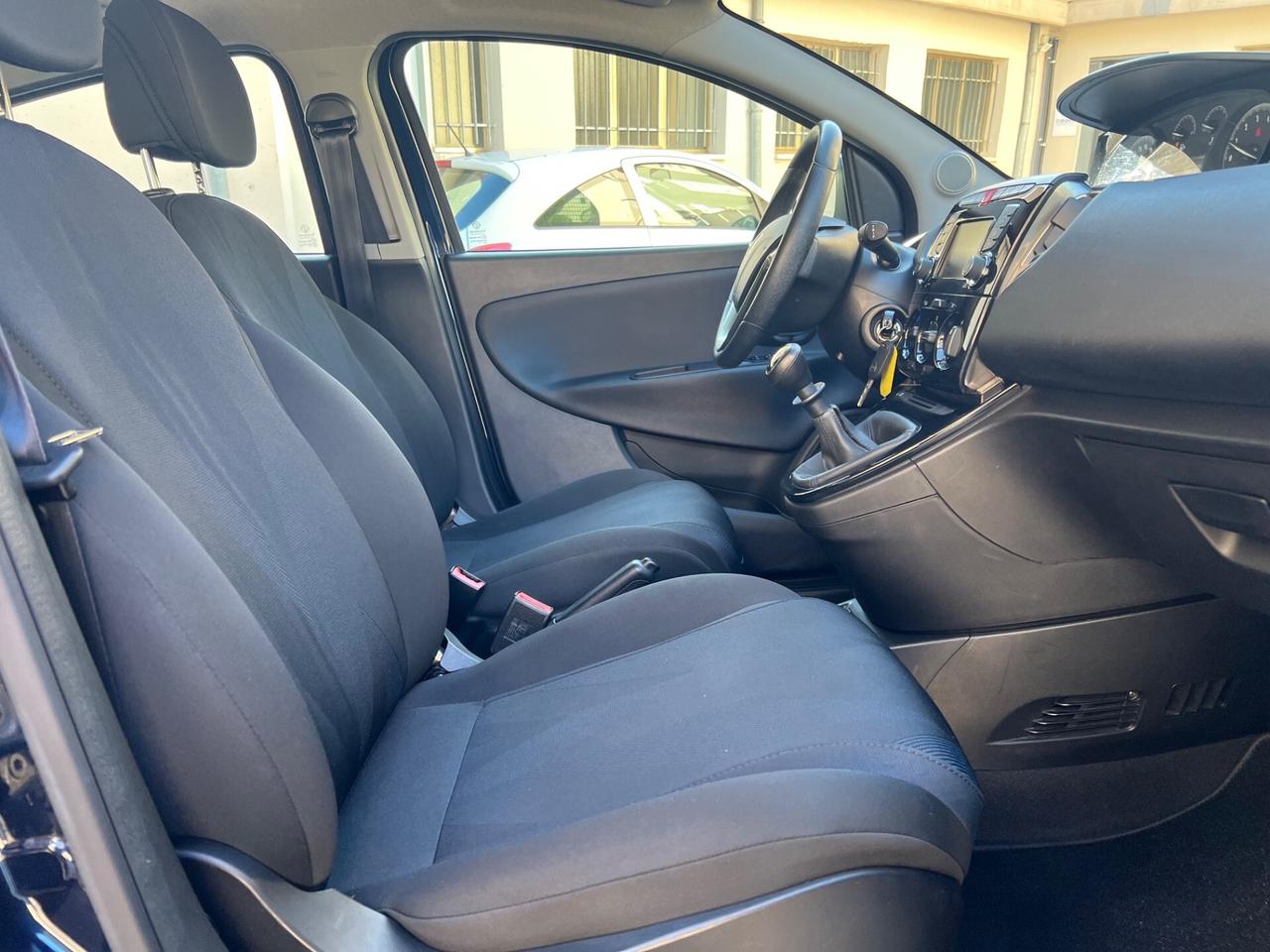 Lancia Ypsilon 1.2 69 CV 5 porte Platinum 51.000 km