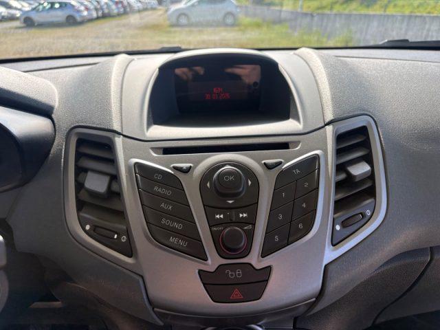 FORD Fiesta 1.2 82CV 5 porte OK NEOPATENTATI EURO 5 BENZINA