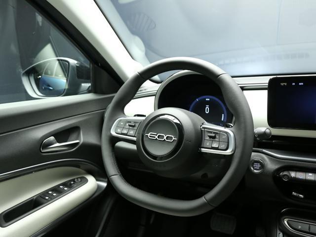 FIAT 600 Hybrid 145 CV DCT MHEV La Prima II