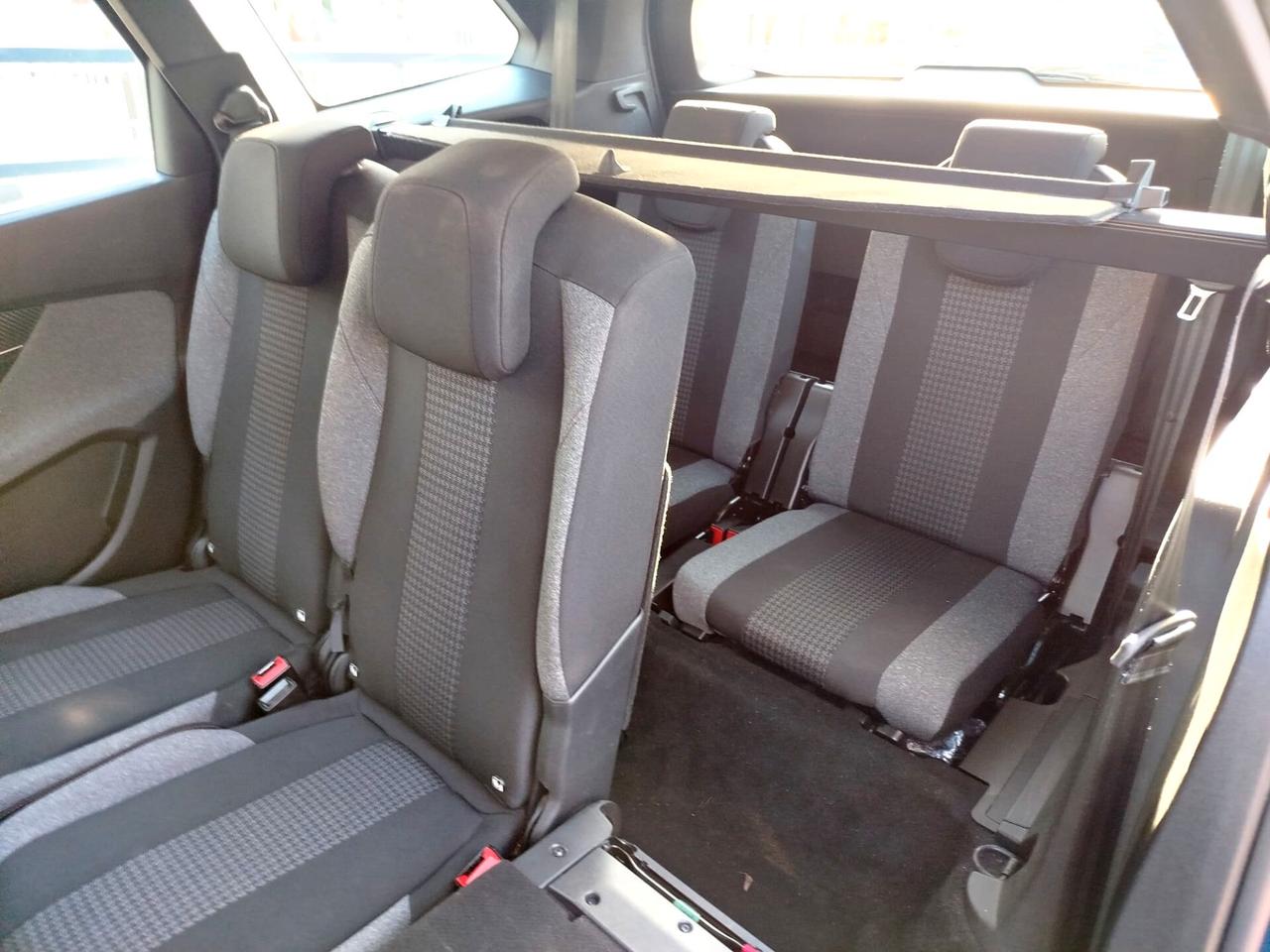 Peugeot 5008 1.5 130 CV *PREZZO VERO* 7 POSTI UNIPRO KM CERTI