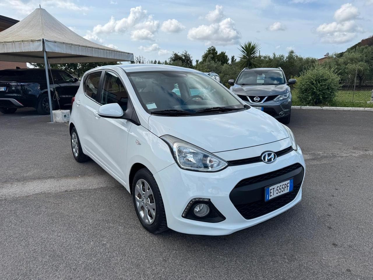 Hyundai i10 1.0 MPI BENZ 65CV 5P NEOPATENT 2014