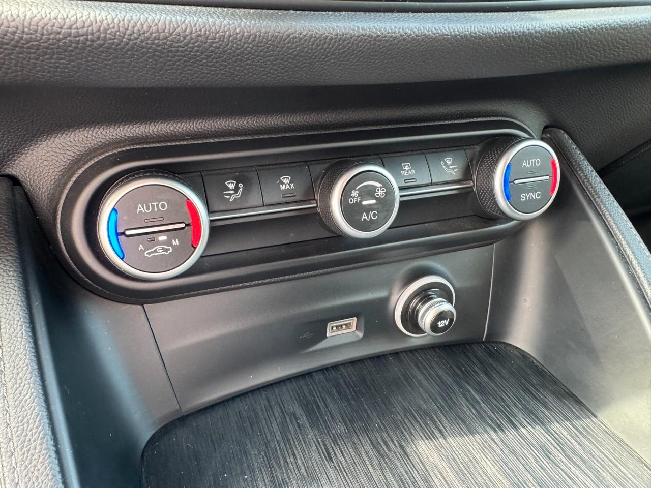 Alfa Romeo Stelvio 2.2 Turbodiesel 160 CV AT8 RWD Business