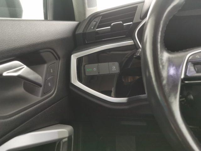 AUDI Q3 35 TDI S tronic Business