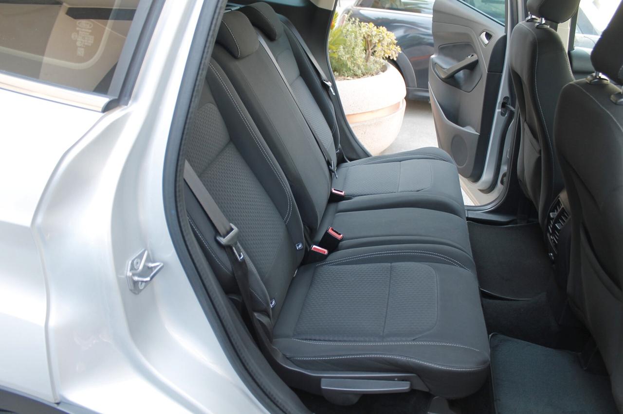 Ford Kuga 1.5 TDCI 120 CV S&S 2WD Powershift Titanium
