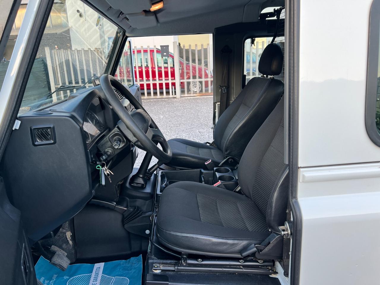 Land Rover Defender 90 2.2 TD4 Station Wagon E N1