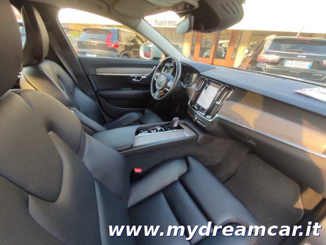 VOLVO V90 Cross Country B4 (d) AWD 197CV Geartronic Business Pro