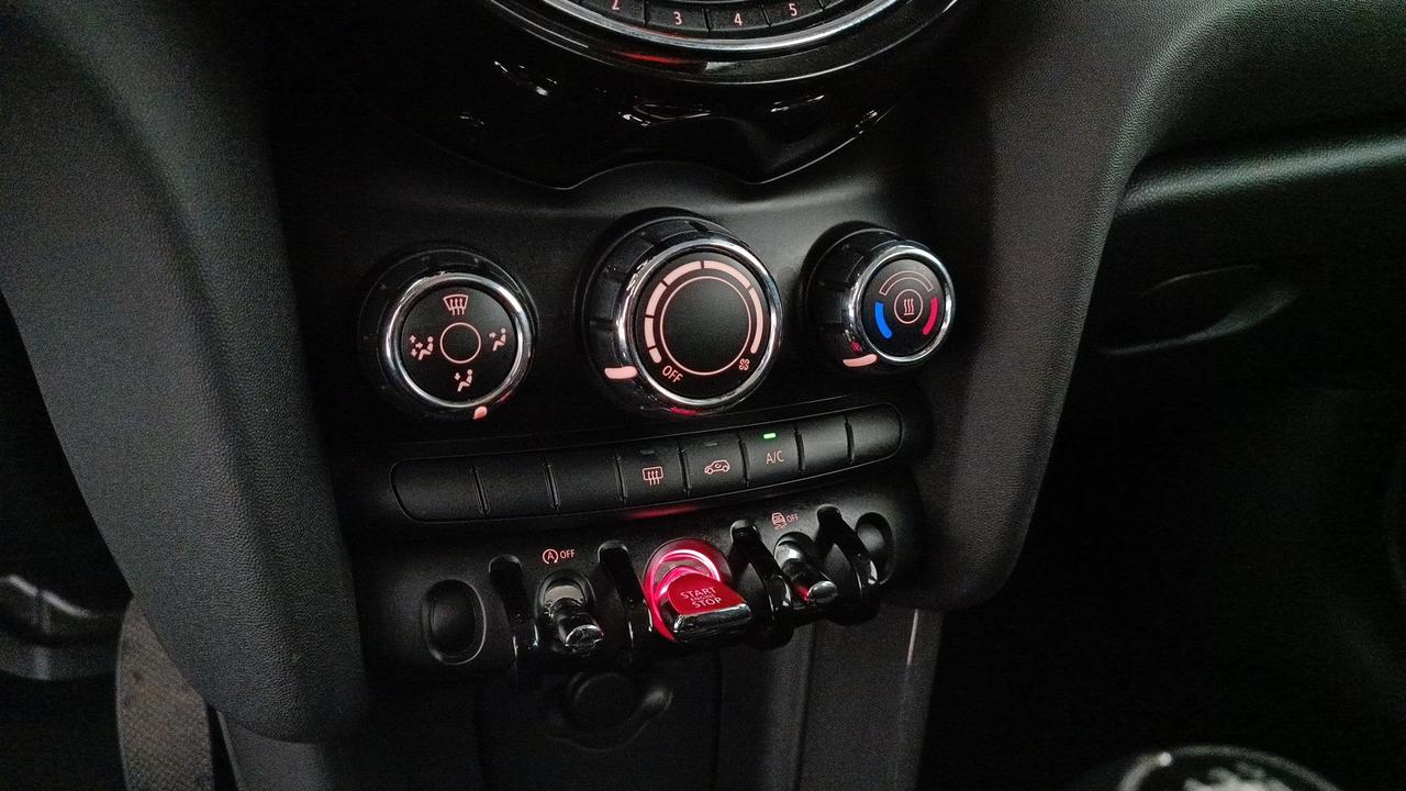 MINI Mini 5p 1.5 One Business 102cv