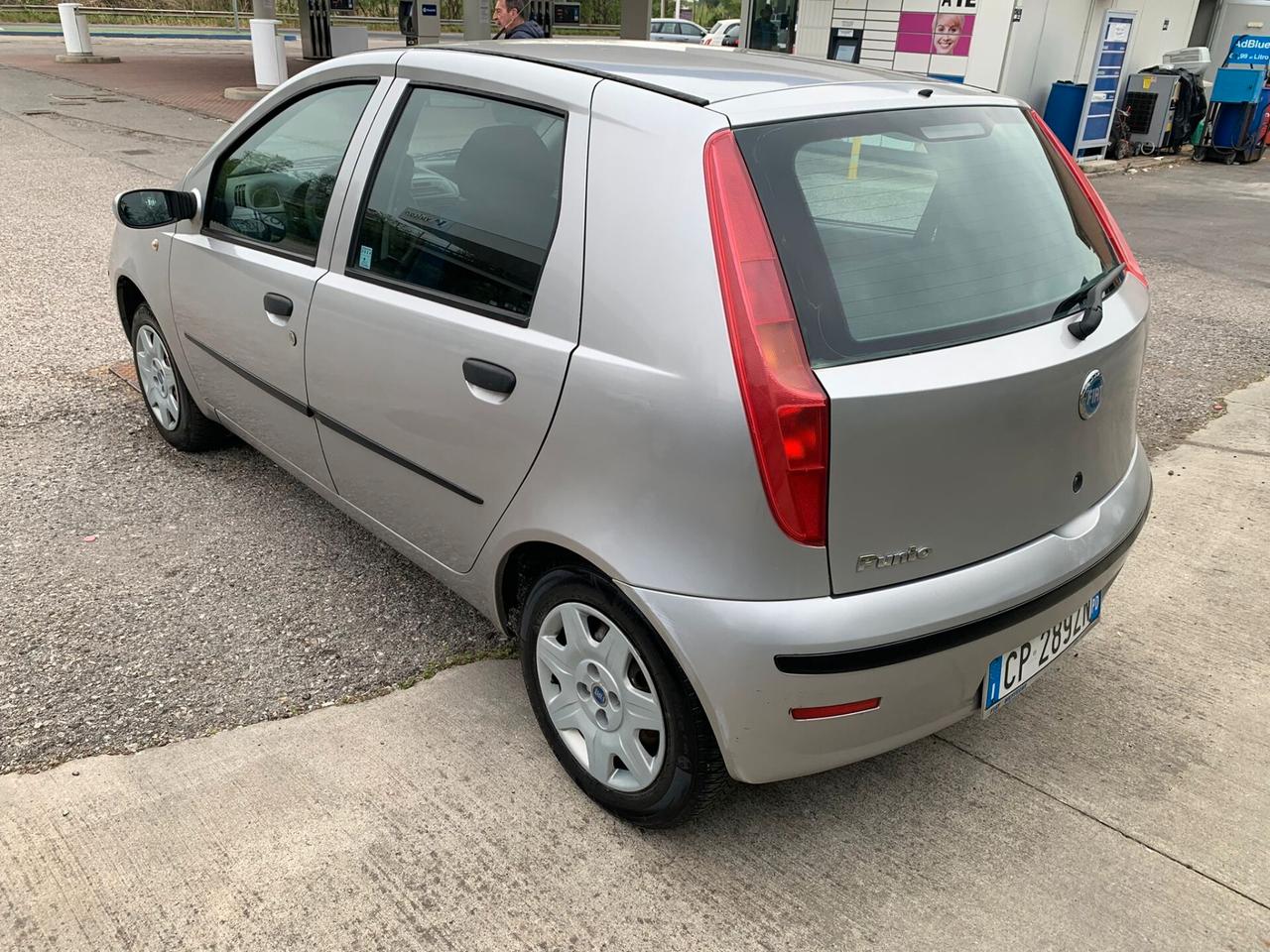 Fiat Punto 1.2 5 porte, unicoproprietario, solo km 122000