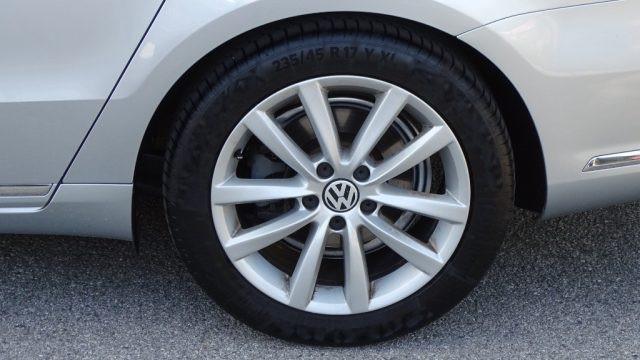 VOLKSWAGEN Passat Var. 2.0 TDI 140 cv, DSG High. BM.Tech., Garanzia.