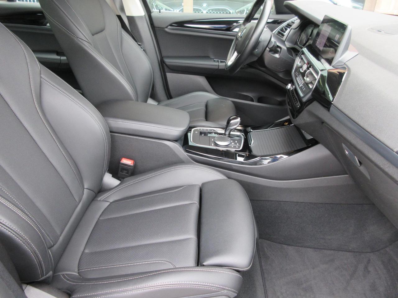 BMW X3 xdrive20d mhev 48V auto