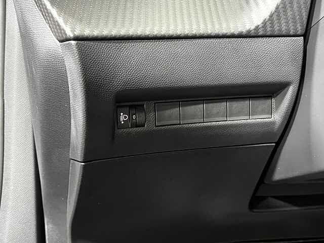 Peugeot 2008 PureTech 100 S&S Allure KM ZERO