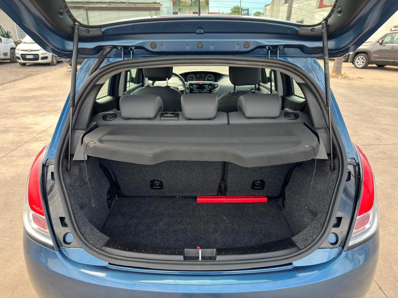 Lancia Ypsilon Y Gold 1.0 FireFly 70cv S&S Hybrid 2022