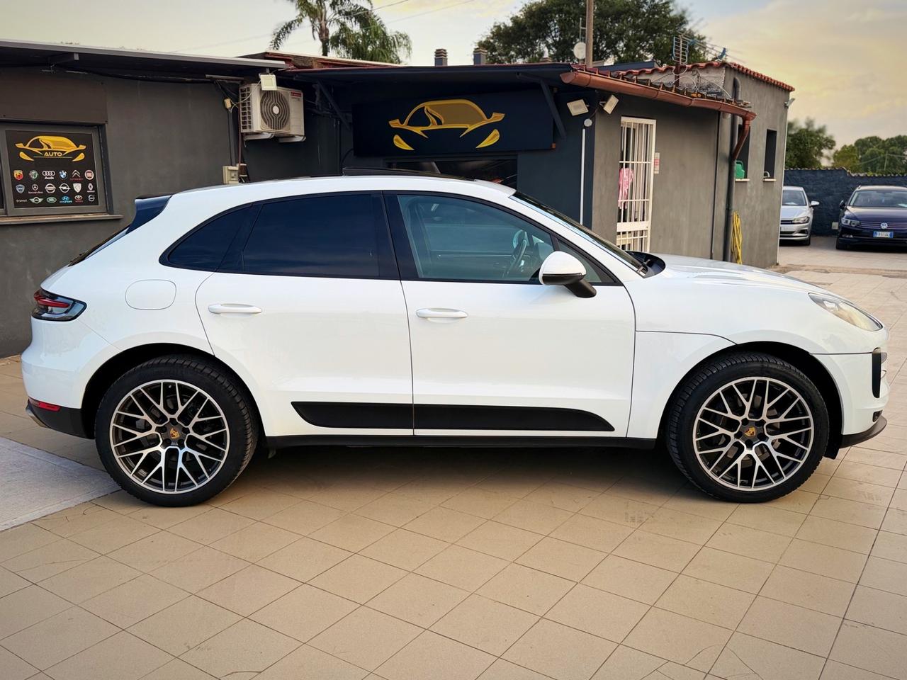 Porsche Macan 2.0 Full Optional Garanzia 12 Mesi