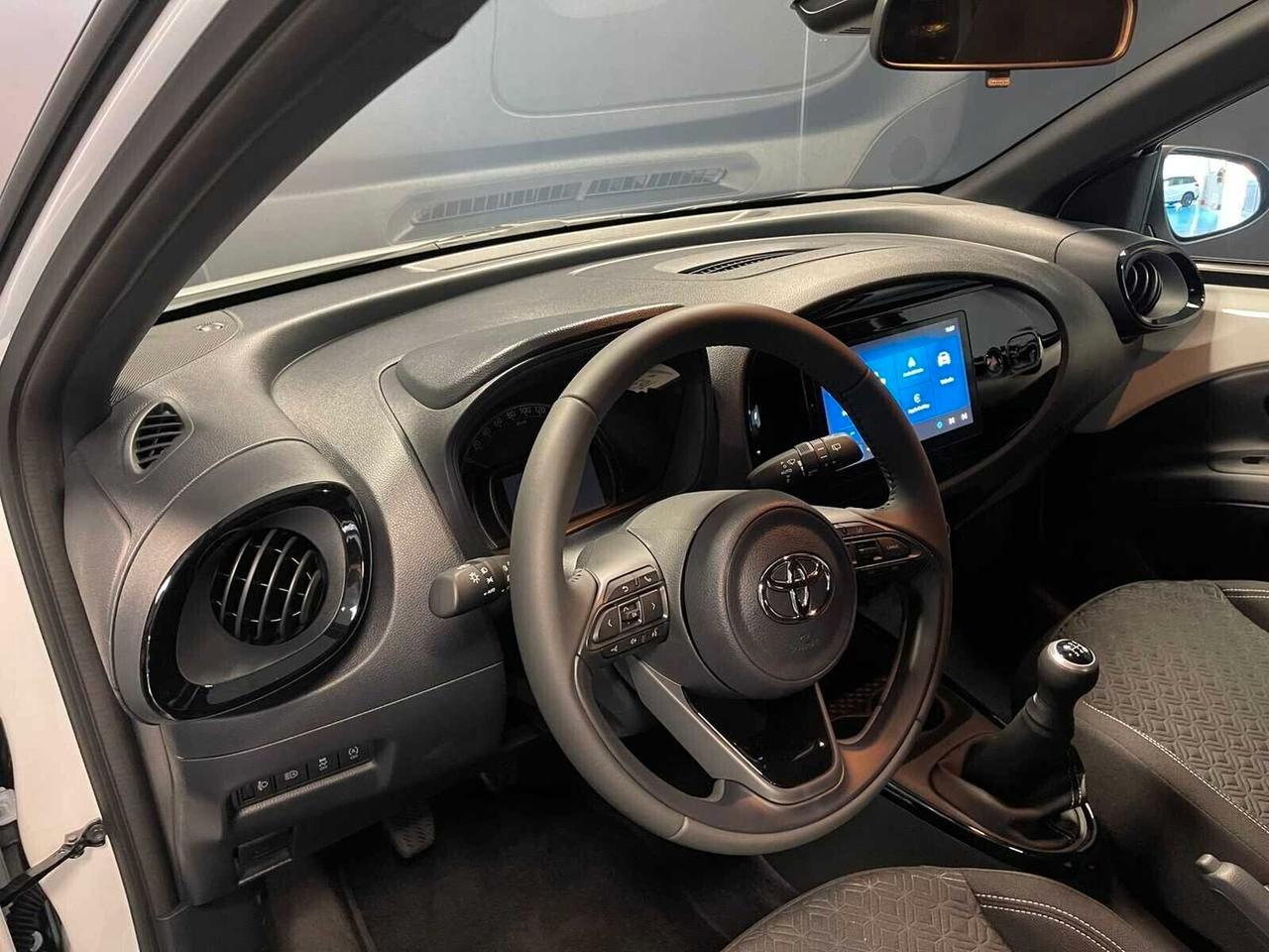 Toyota Aygo X 1.0 VVT-i 72 CV 5 porte Trend