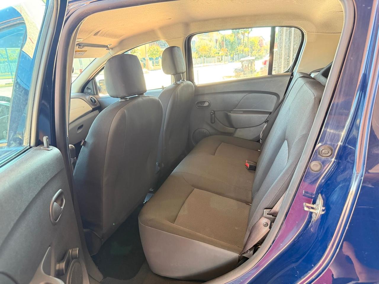 Dacia Sandero 1.2 75CV
