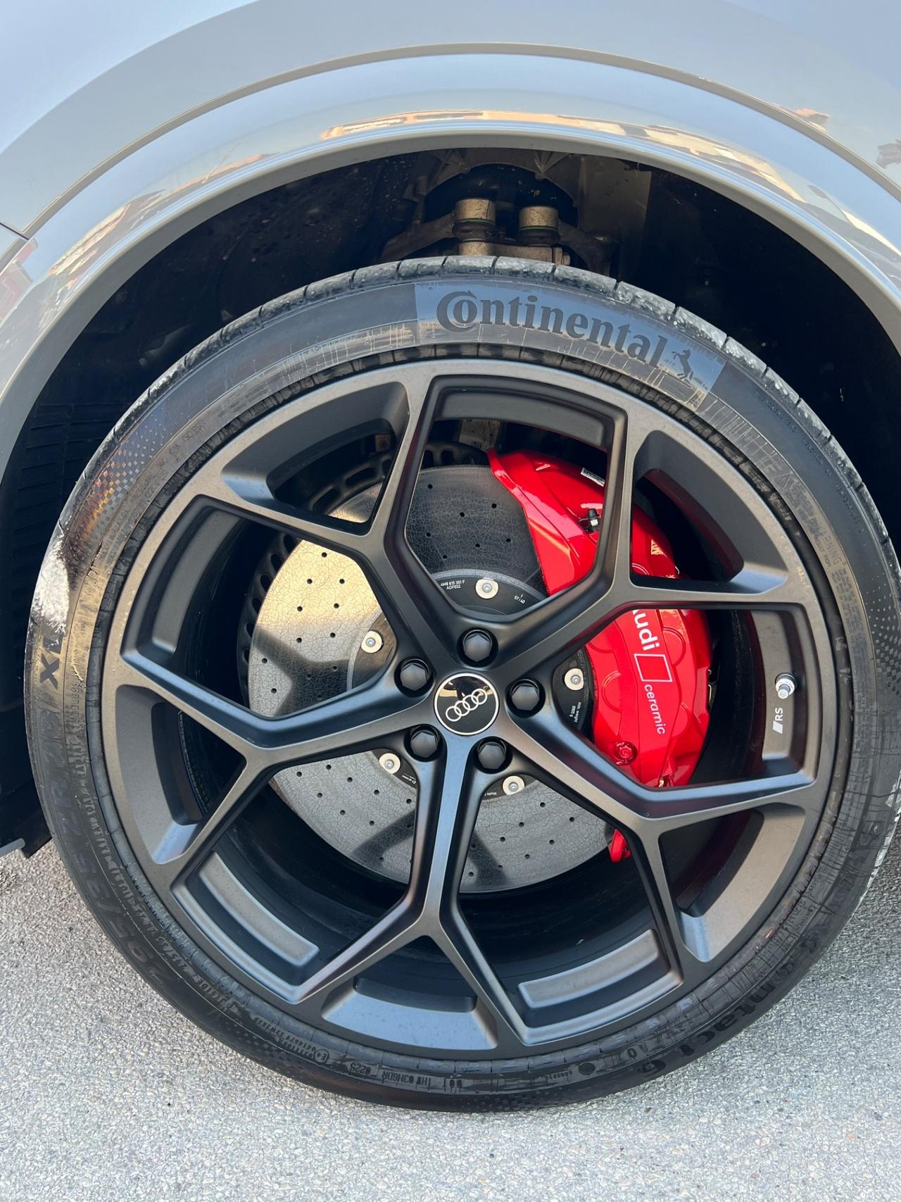 Audi RS Q8 performance possibilità noleggio no scoring