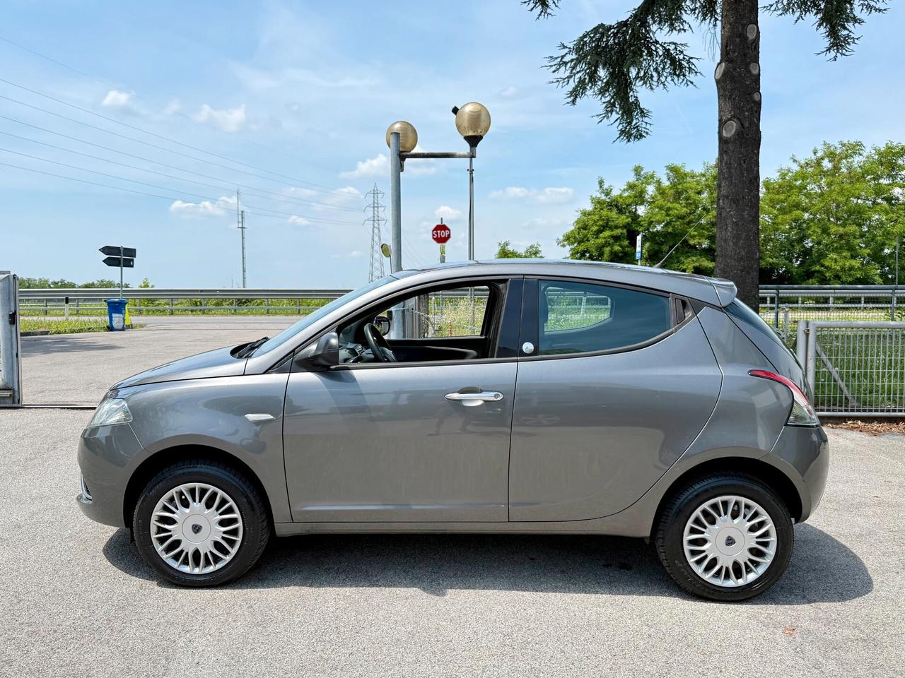 Lancia Ypsilon ecoChic 0.9 Metano 86cv UNICO PROPRIETARIO