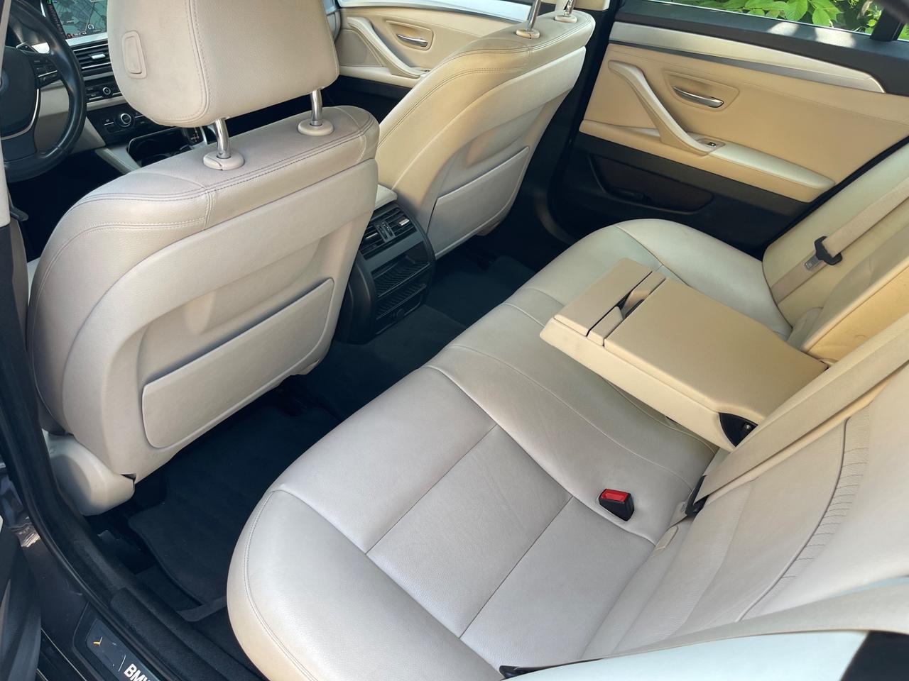 Bmw 520 520d xDrive Luxury