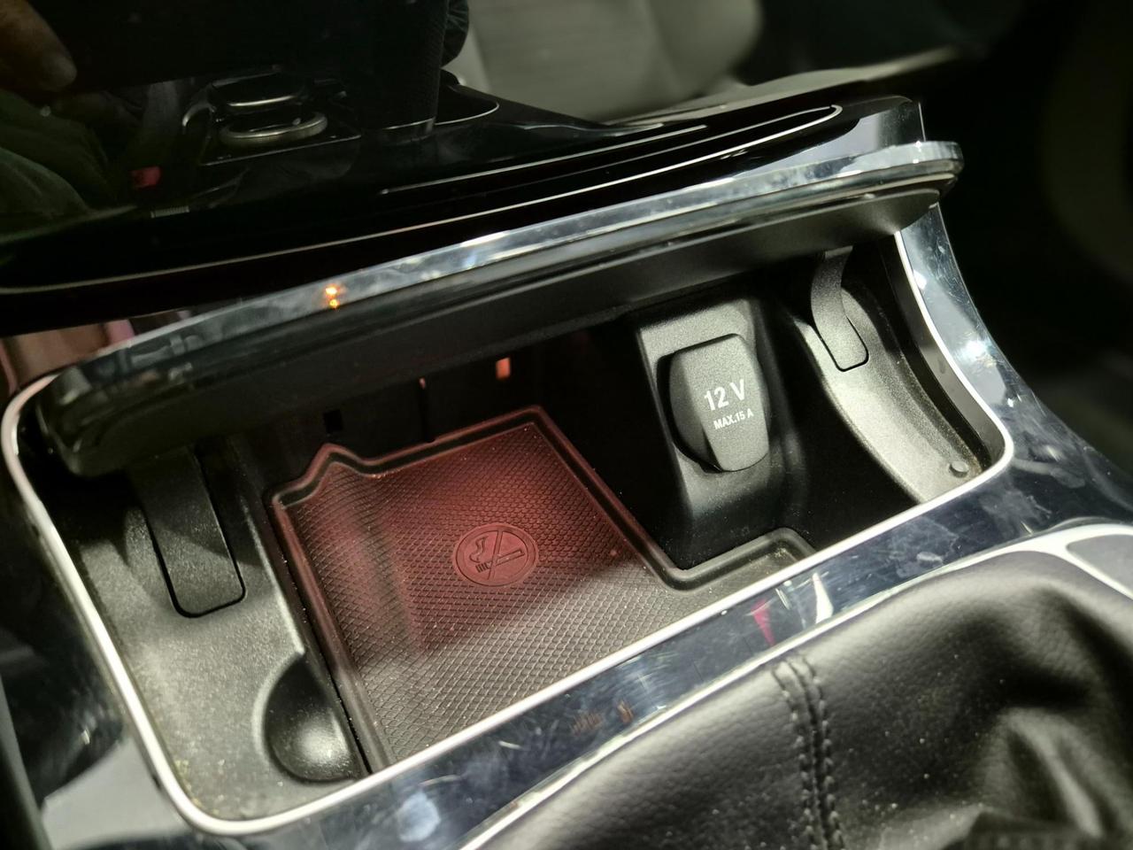 MERCEDES-BENZ C 180 d Executive