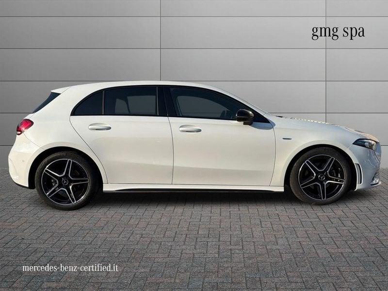 Mercedes-Benz Classe A A 180 d Premium Night edition Plus auto