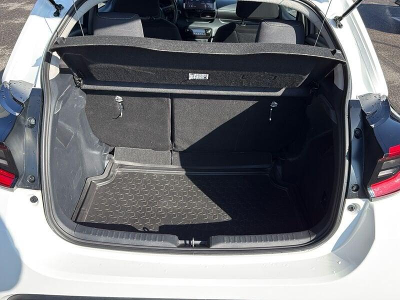 Toyota Yaris Hybrid Trend MY24