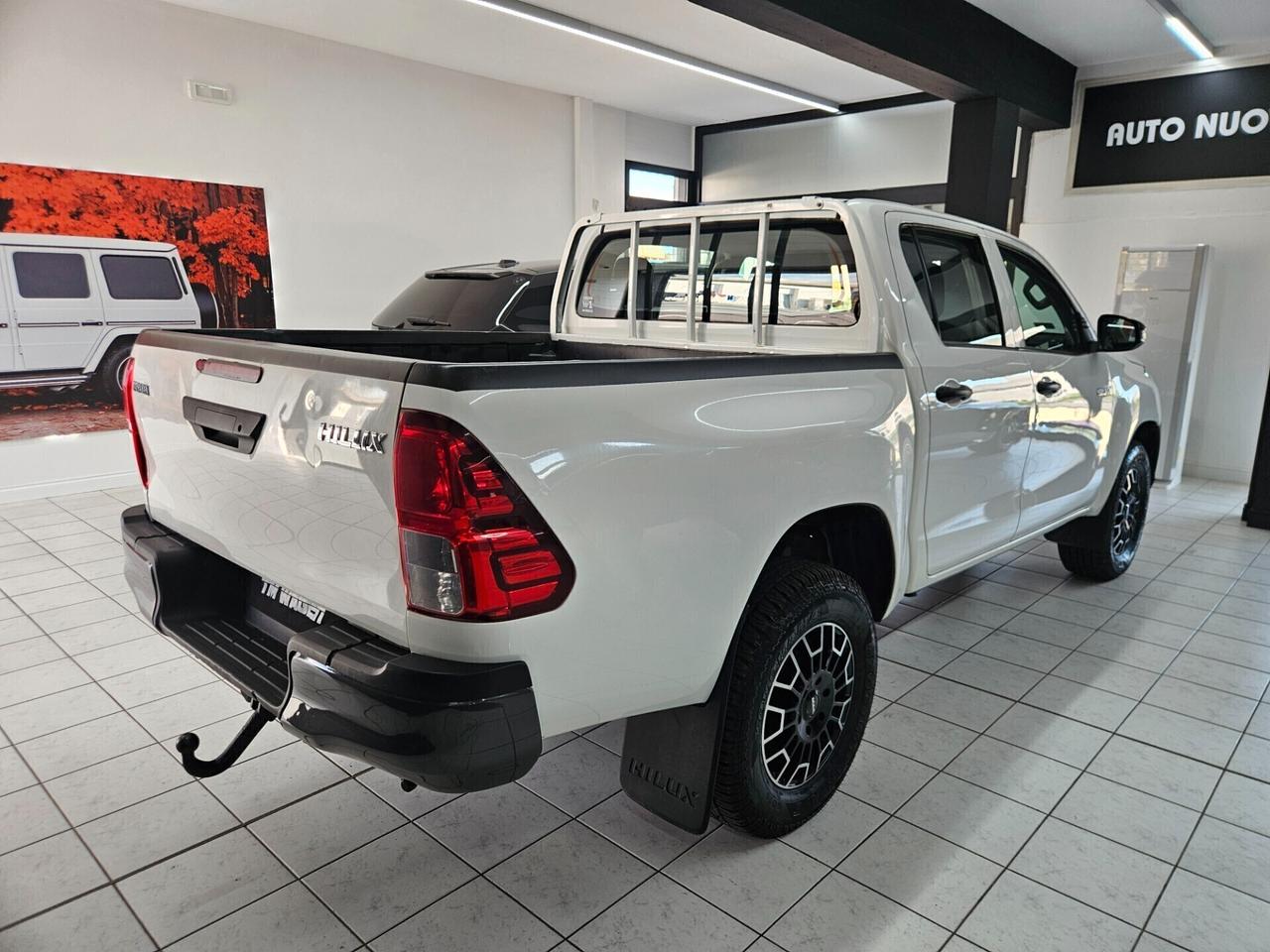 Toyota Hilux 2.4 d-4d Executive 4wd IVA ESPOSTA