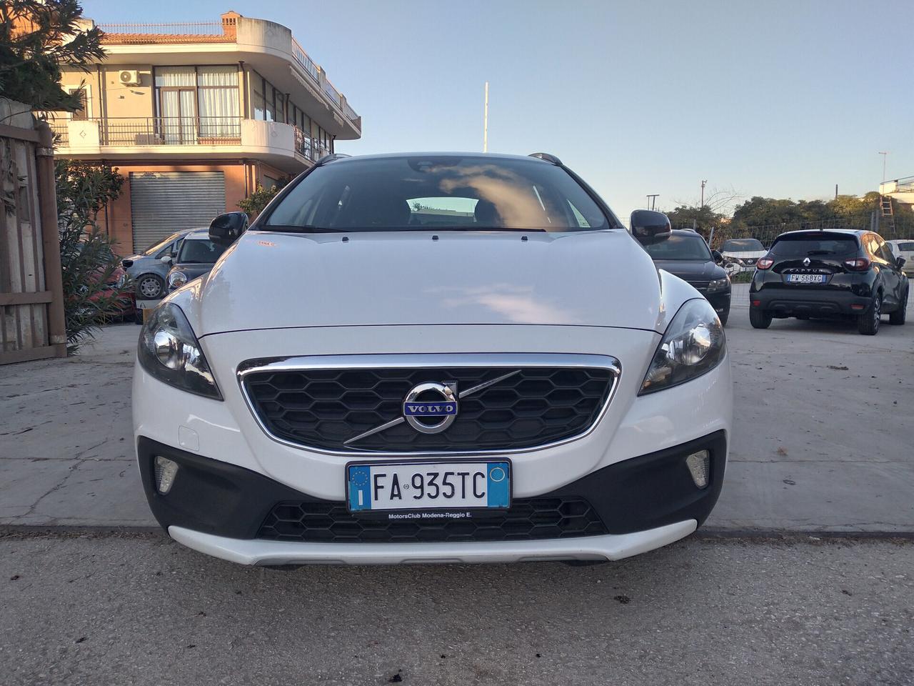 Volvo V40 Cross Country 2.0D 120CV Momentum