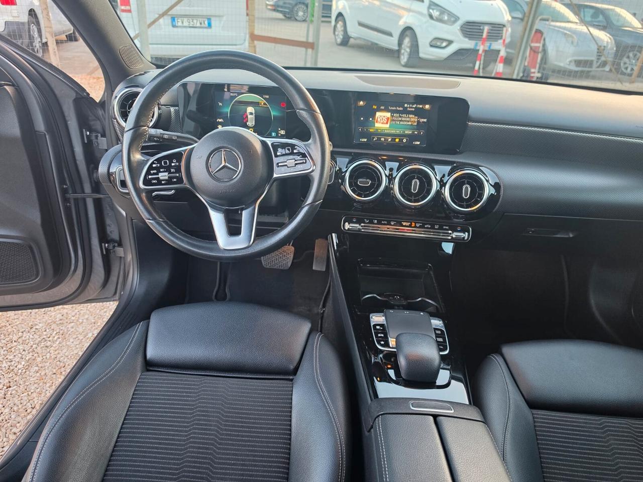 Mercedes-benz A 180 d Automatic Premium