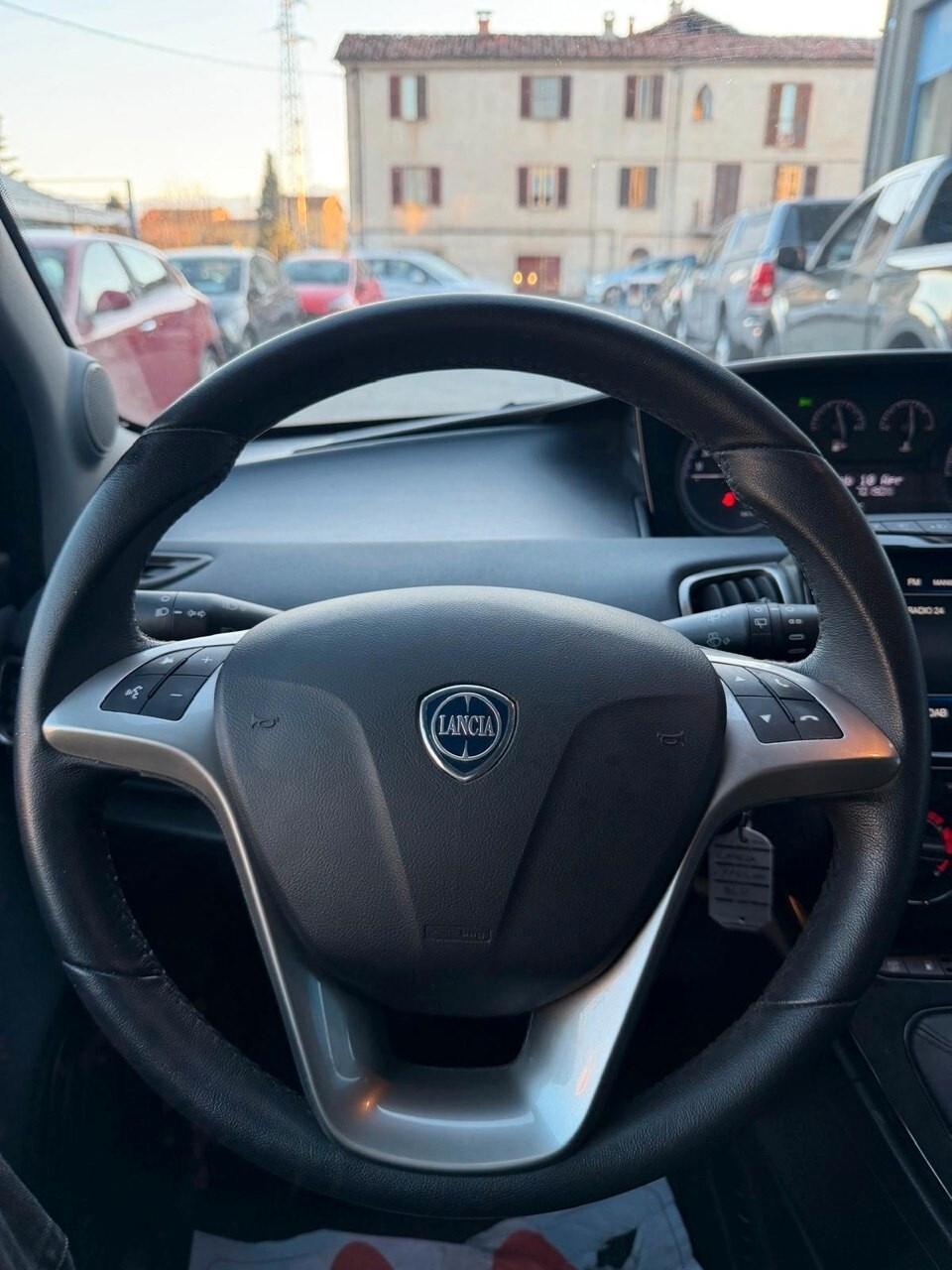Lancia Ypsilon 1.2 69 CV 5 porte GPL Ecochic Gold