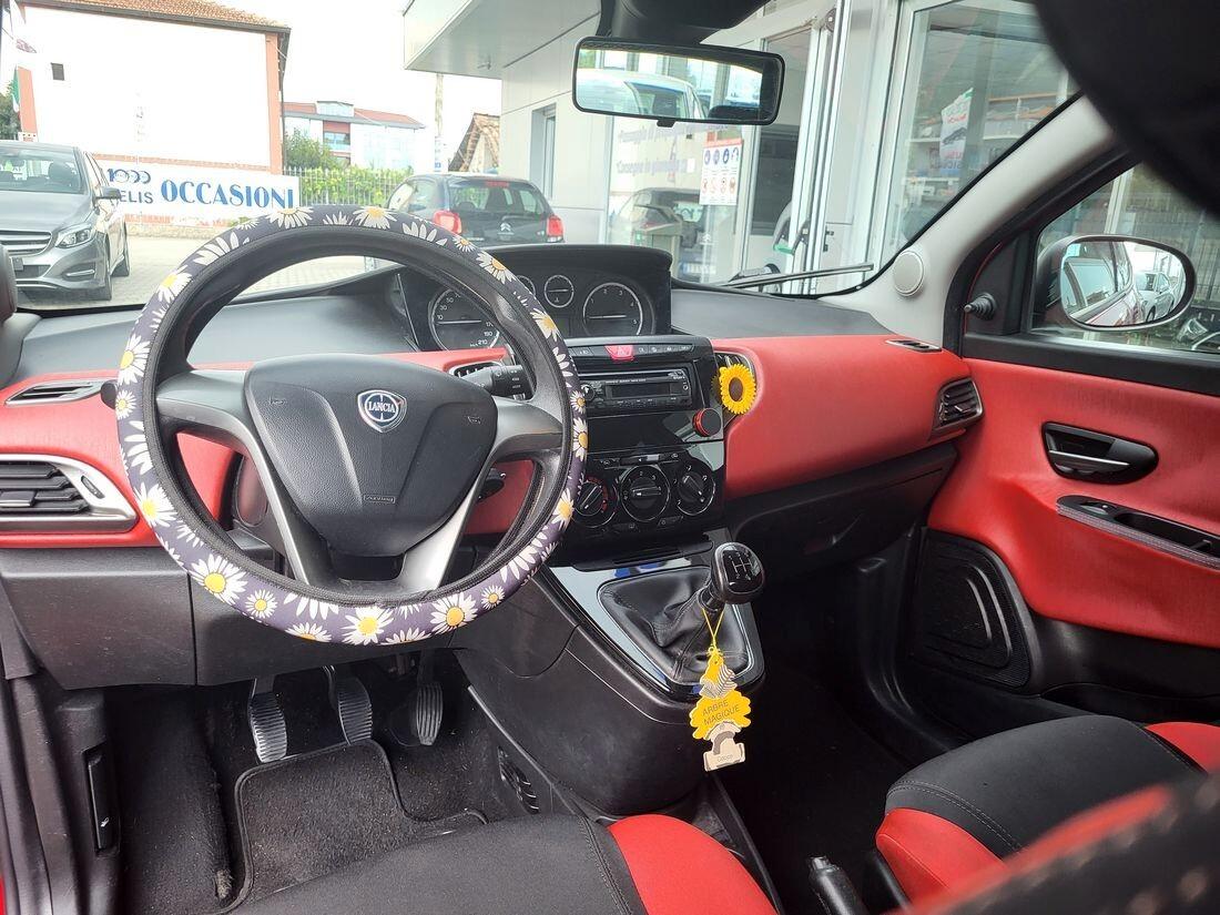 Lancia Ypsilon 1.3 MJT 16V 95 CV 5 PORTE