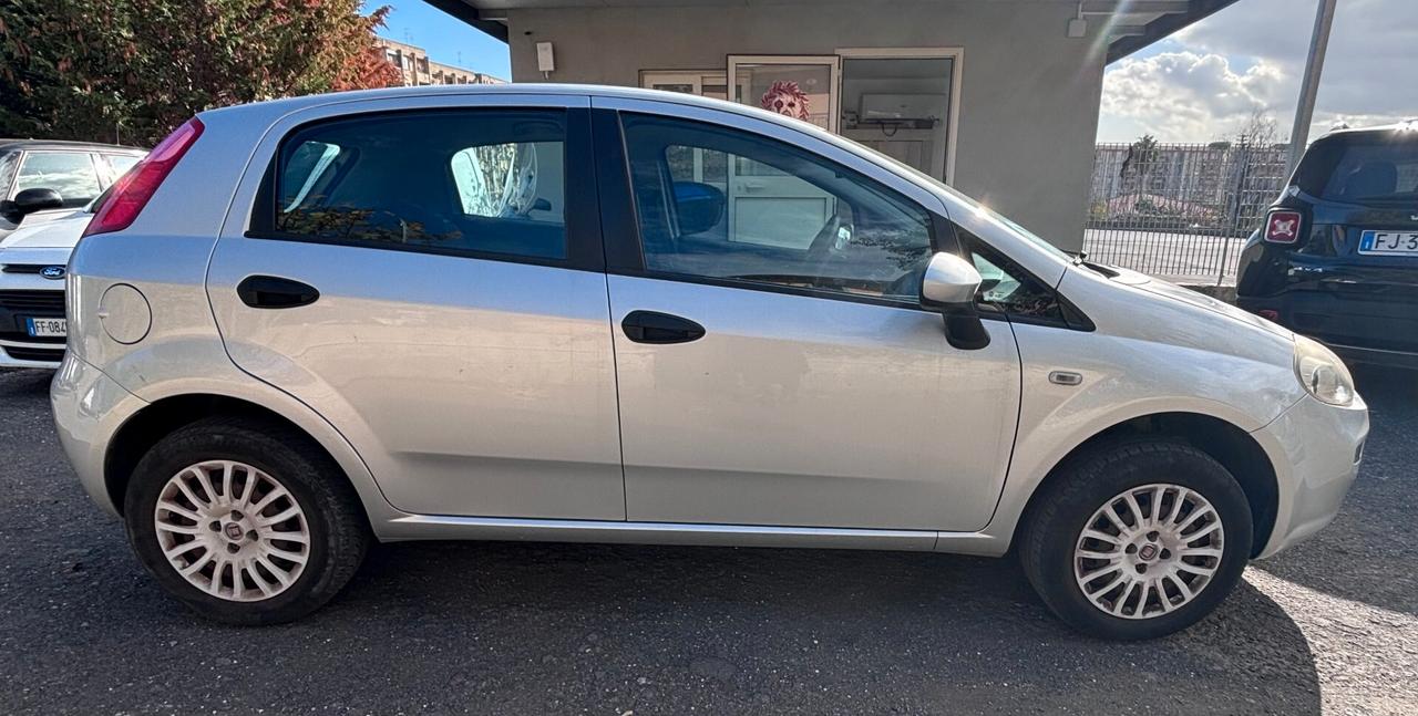 Fiat Punto 1.4 8V 5 porte Natural Power Street