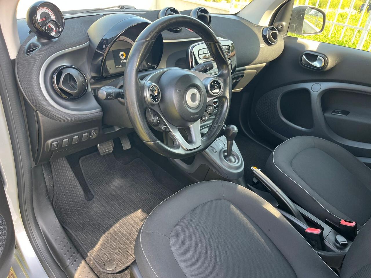 SMART FORTWO 70 1.0 TWINAMIC PRIME - EURO 13.500,00