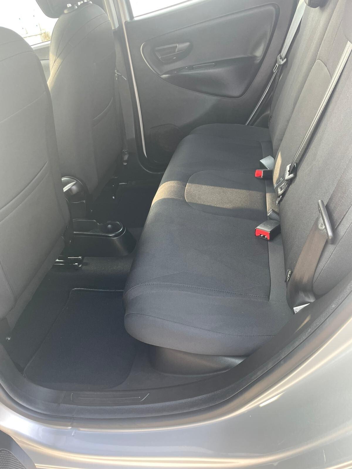 Lancia Ypsilon 1.2 69 CV UNI.PRO 12 MESI GARANZIA