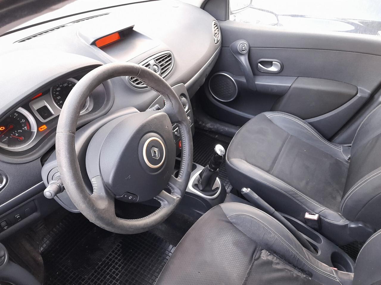 Renault Clio 1.2 16V 5 porte Le Iene