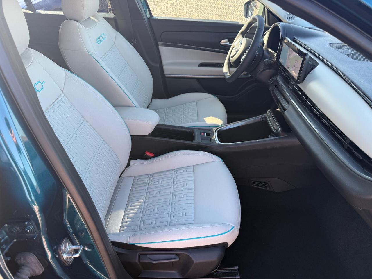 Fiat 600 Hybrid 100cv DCT MHEV La Prima Auto